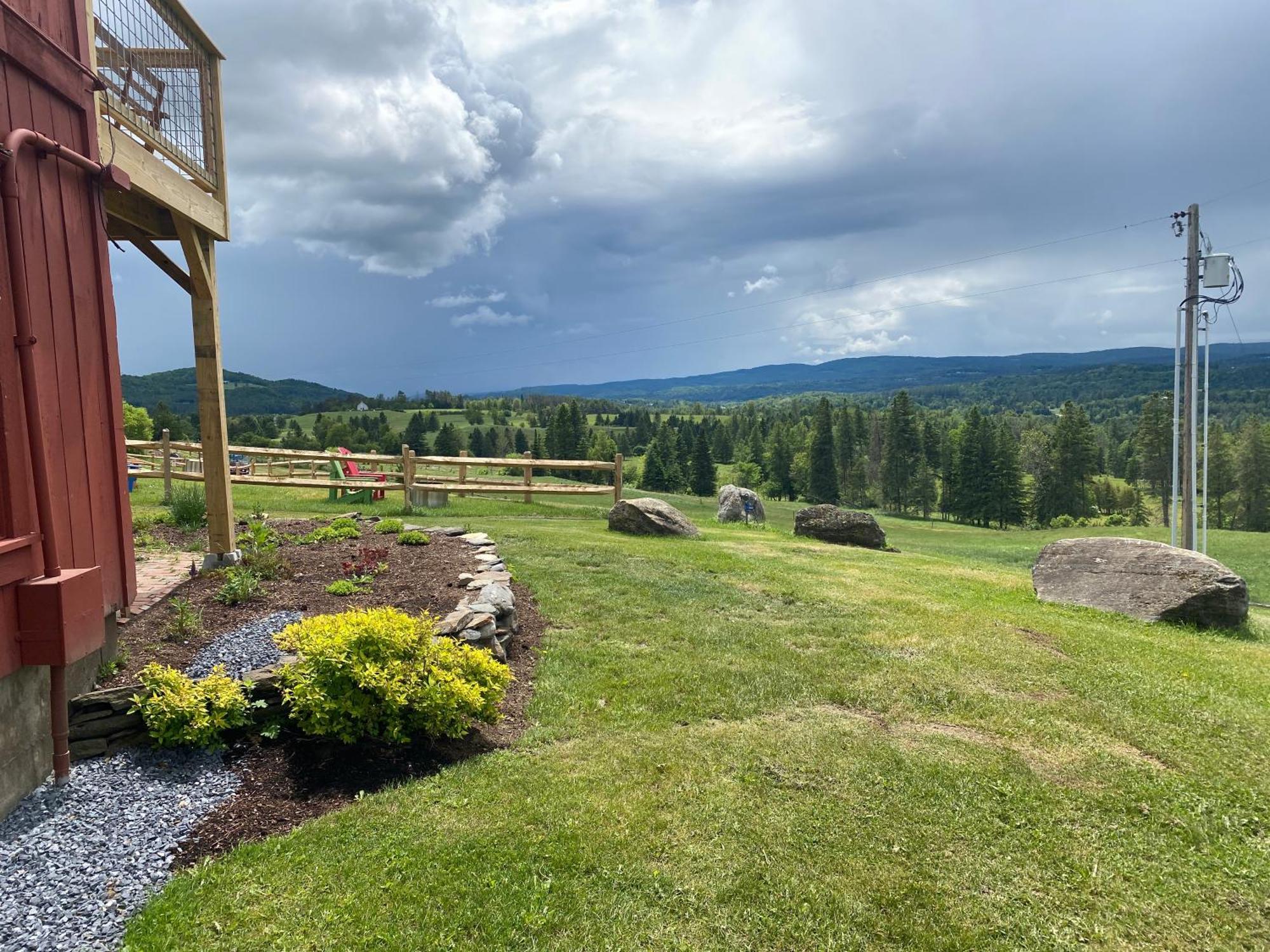 The Wildflower Inn Lyndonville Extérieur photo